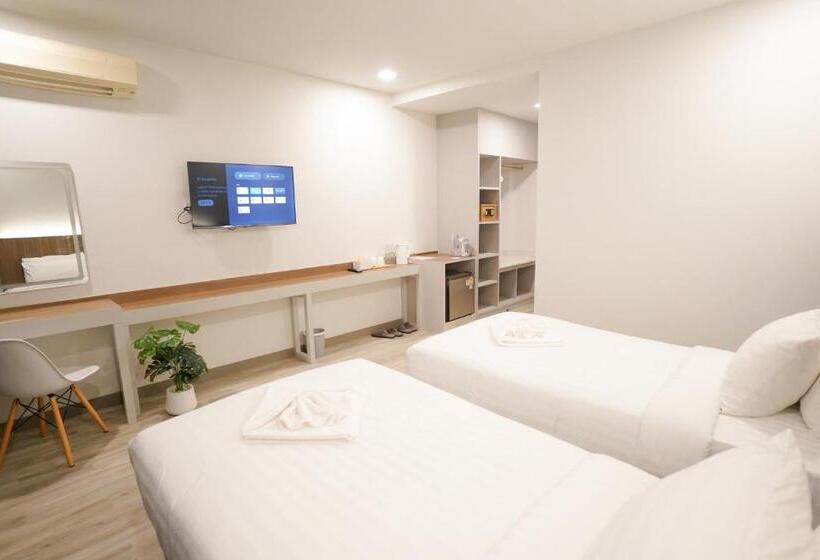 اتاق لوکس, The Space Airport Hotel Chiang Rai