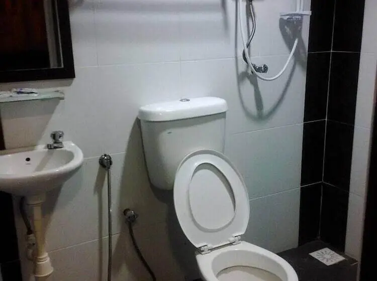 اتاق استاندارد سه نفره, Mabohai Resort Klebang