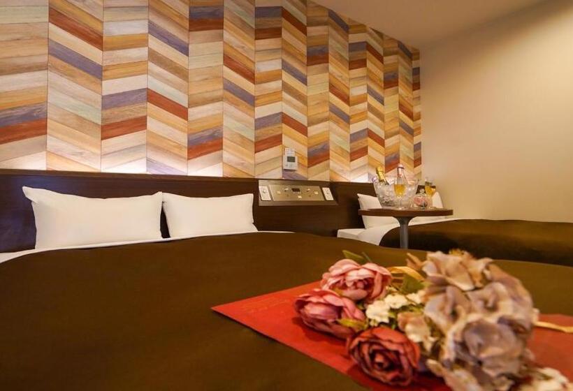 اتاق لوکس, New Gaea Yanagawa