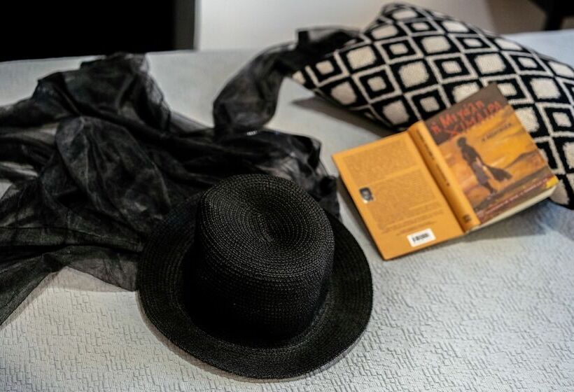 이코노미 룸, Aethra Boutique Rooms