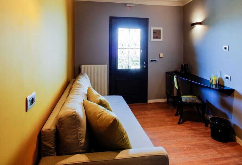 غرفة قياسية, Aethra Boutique Rooms