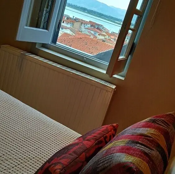 スタンダード4人部屋, Aethra Boutique Rooms