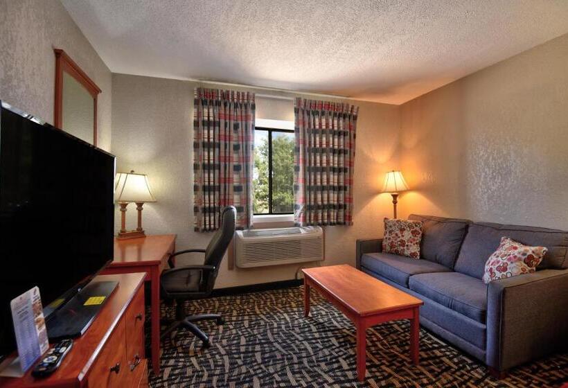 غرفة ديلوكس سرير كينج, Ramada By Wyndham Oklahoma City Airport North