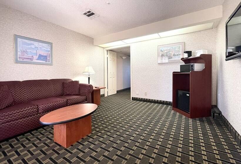 جناح, Ramada By Wyndham South El Monte