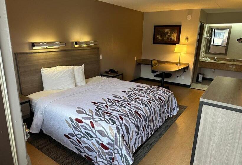 キングサイズベッドのスーペリアルーム, Red Roof Inn Detroit  Royal Oak/ Madison Heights