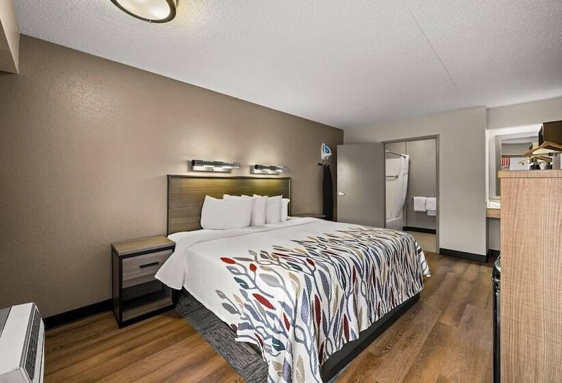 Номер Deluxe Адаптированный для Инвалидов, Red Roof Inn Detroit  Royal Oak/ Madison Heights