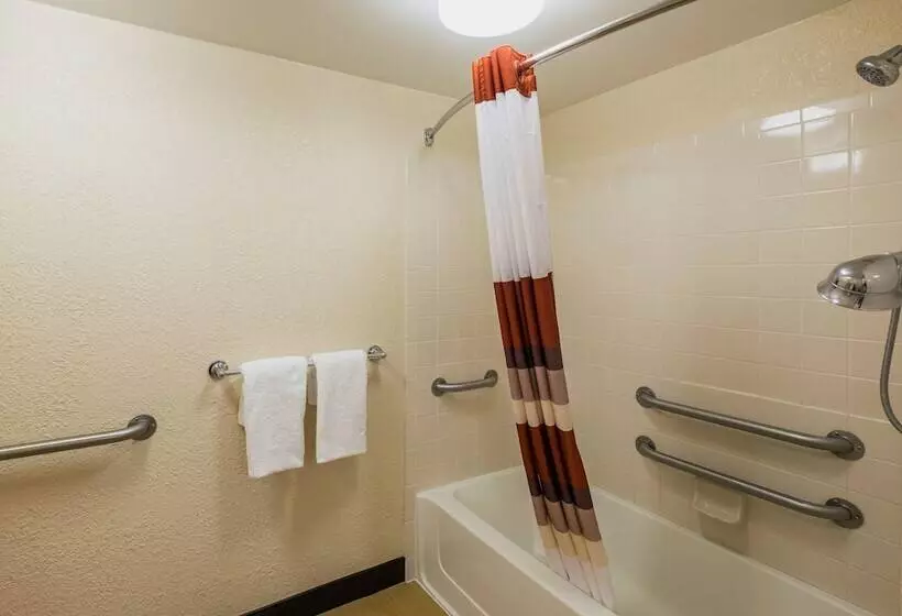 اتاق دلوکس مخصوص معلولین, Red Roof Inn Indianapolis South