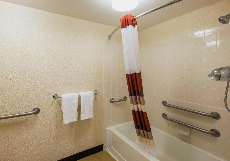 キングサイズベッドのスーペリアルーム, Red Roof Inn Indianapolis South