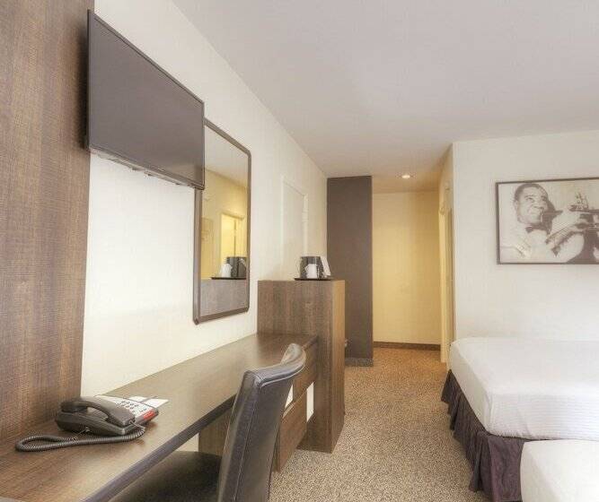 带2个双人床的标准工作室, Steam Plant