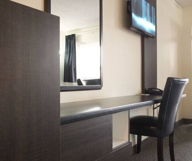 带2个双人床的标准工作室, Steam Plant