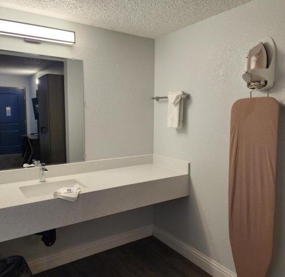 キングサイズベッドのスタンダードルーム, Studio 6 Sacramento, Ca   Natomas & Smf Airport