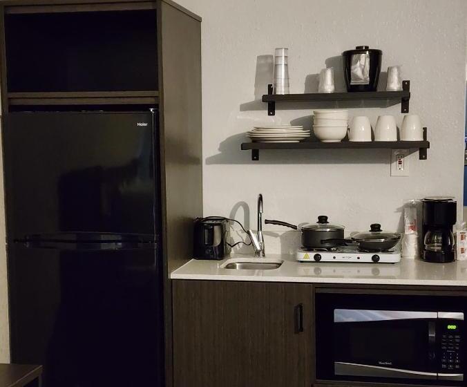 キングサイズベッドのスタンダードルーム, Studio 6 Sacramento, Ca   Natomas & Smf Airport