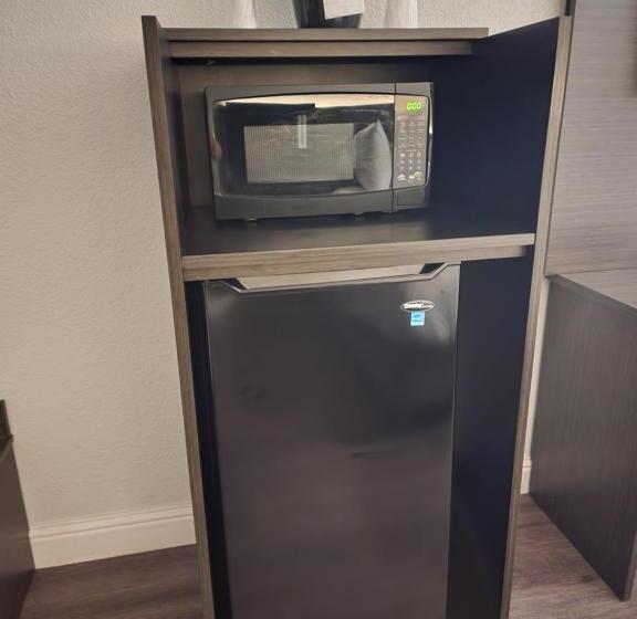 キングサイズベッドのスタンダードルーム, Studio 6 Sacramento, Ca   Natomas & Smf Airport