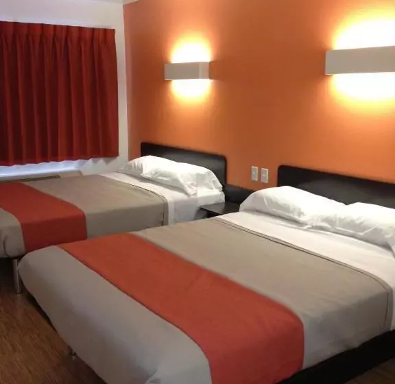اتاق لوکس, Motel 6 Brownsville, Tx North