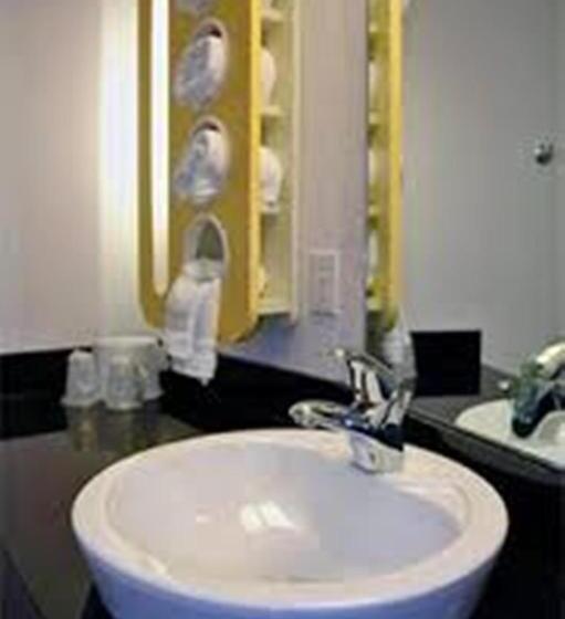 اتاق لوکس, Motel 6 Brownsville, Tx North