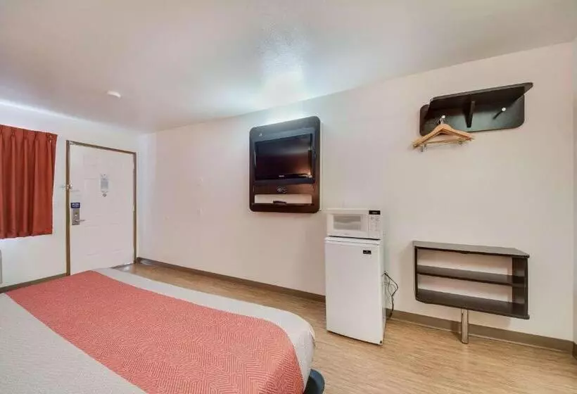 اتاق استاندارد با تخت بزرگ, Motel 6 Brownsville, Tx North