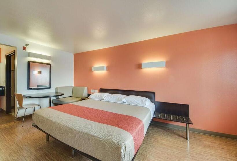 اتاق استاندارد با تخت بزرگ, Motel 6 Brownsville, Tx North