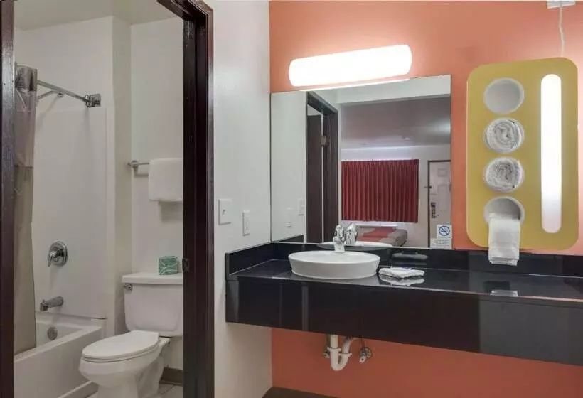 اتاق استاندارد برای معلولان, Motel 6 Brownsville, Tx North