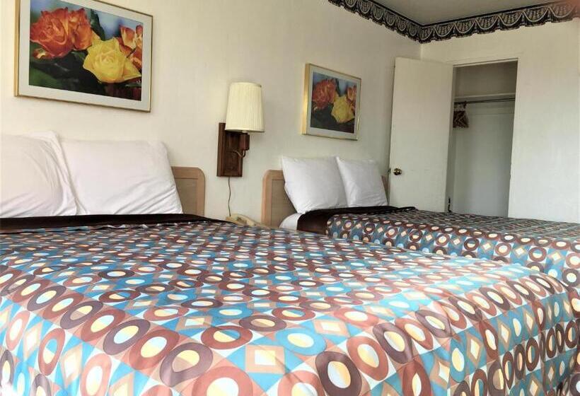 带2个双人床的标准工作室, Ramblin Rose Motel