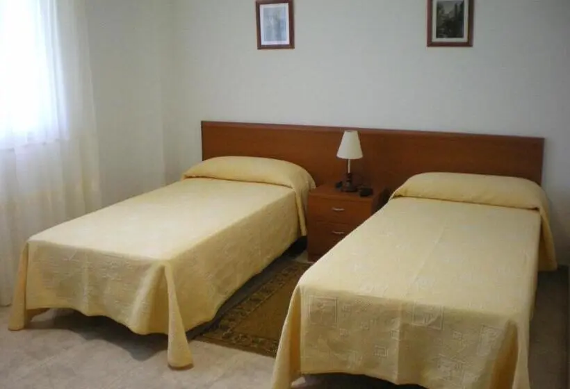 スタンダードルーム, Pension As Termas