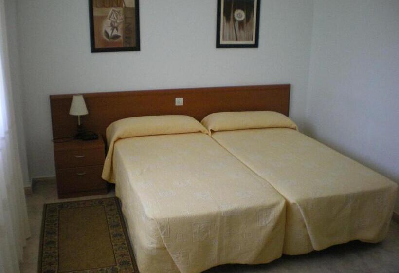 StandaardKamer, Pension As Termas