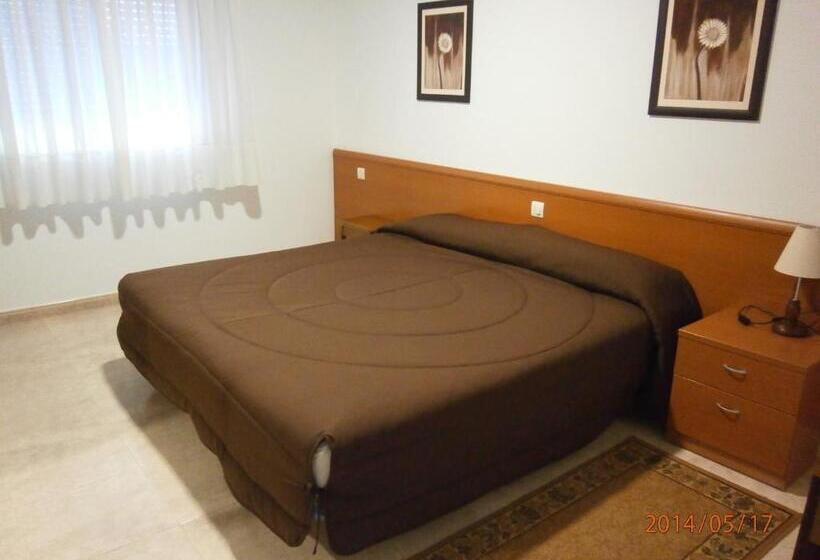 StandaardKamer, Pension As Termas