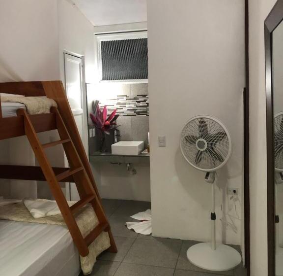 스탠다드 트리플 룸 풀장 전망, Ballena Dorada Lodge