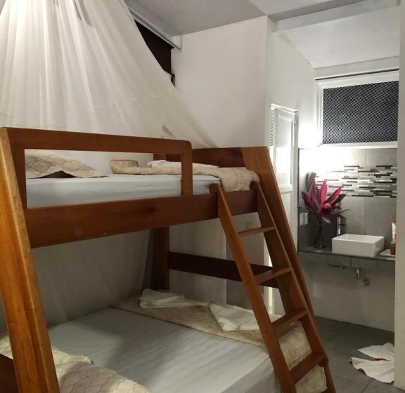 스탠다드 트리플 룸 풀장 전망, Ballena Dorada Lodge