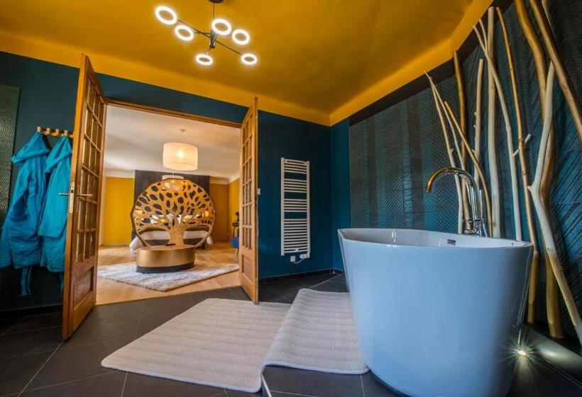 Superior Suite, Une Autre Histoire