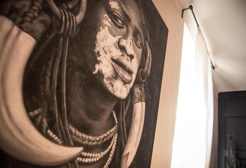 Deluxe Værelse, Une Autre Histoire