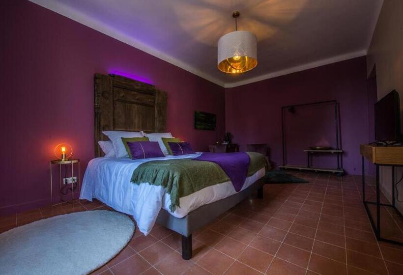 Standard Værelse, Une Autre Histoire