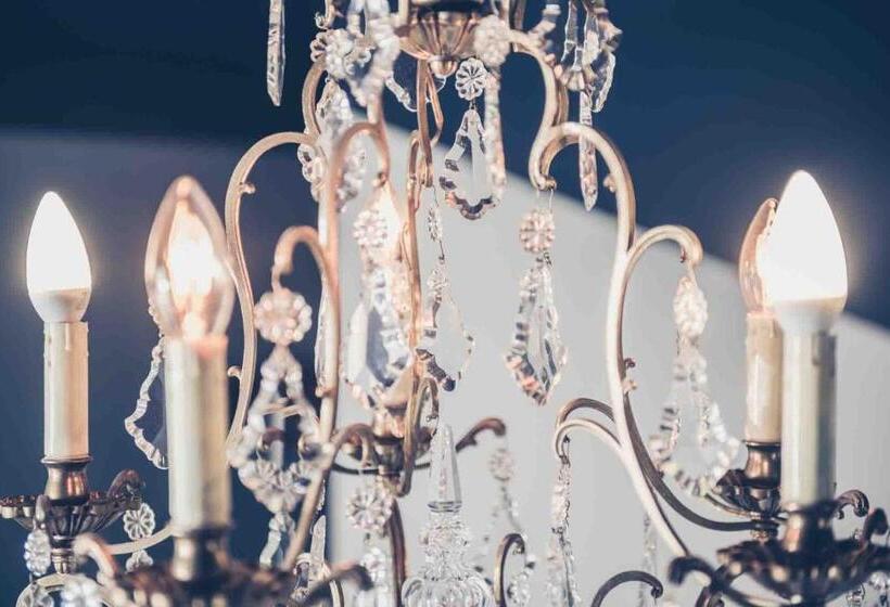 Standard Værelse King Size Seng, Une Autre Histoire