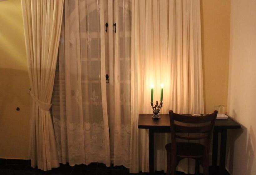 اتاق استاندارد با بالکن و چشم‌انداز دریا, Fort De 19 Villa   Galle Fort