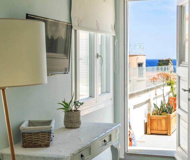 Люкс Вид на Море, Castel Abaso Boutique Apartments By Explore Andros