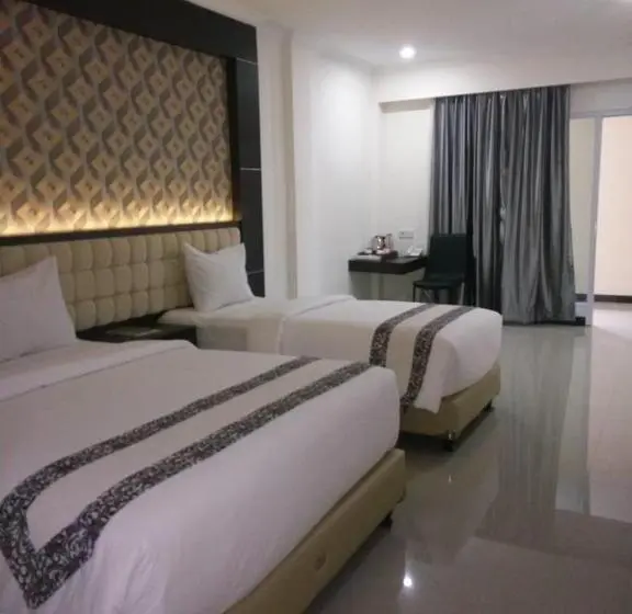 スーペリアトリプルルーム, Sindoro Hotel Cilacap By Conary