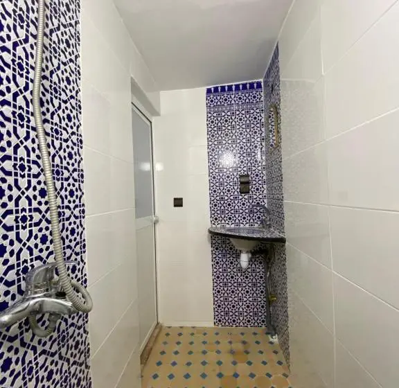 ファミリールーム, Dar Benelmahi