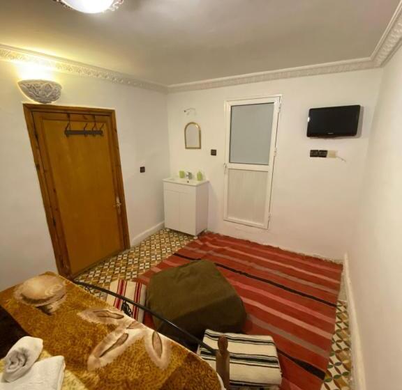 标准间, Dar Benelmahi