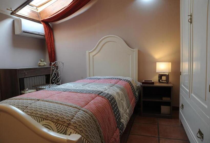 اتاق لوکس یک تخته, Residenza D'oria B&b