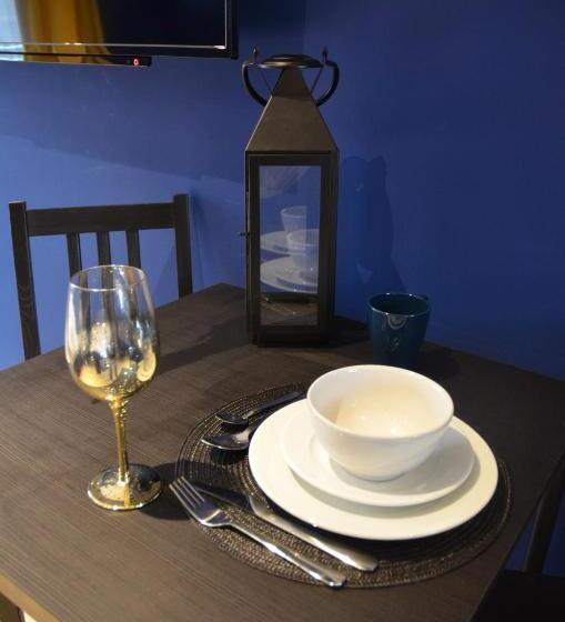 キングサイドベッドのスタンダードワンルーム, Sky City Apartments