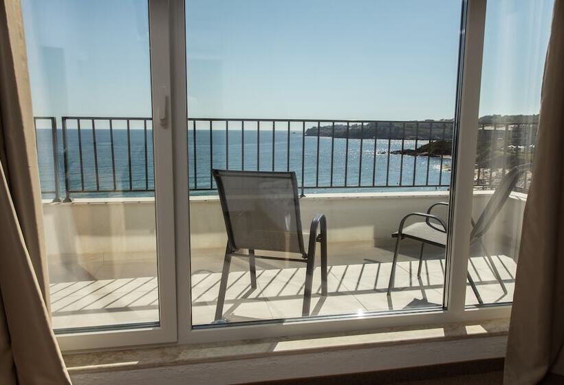 1 Bedroom Apartment Sea View, Ji