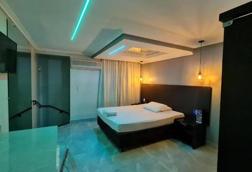 デラックススイート, Gran Motel