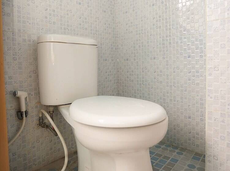 غرفة أساسية فردية, Spot On 2738 818 Home Stay