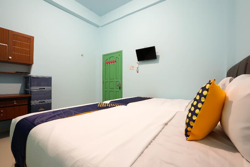 スタンダードルーム, Spot On 2738 818 Home Stay