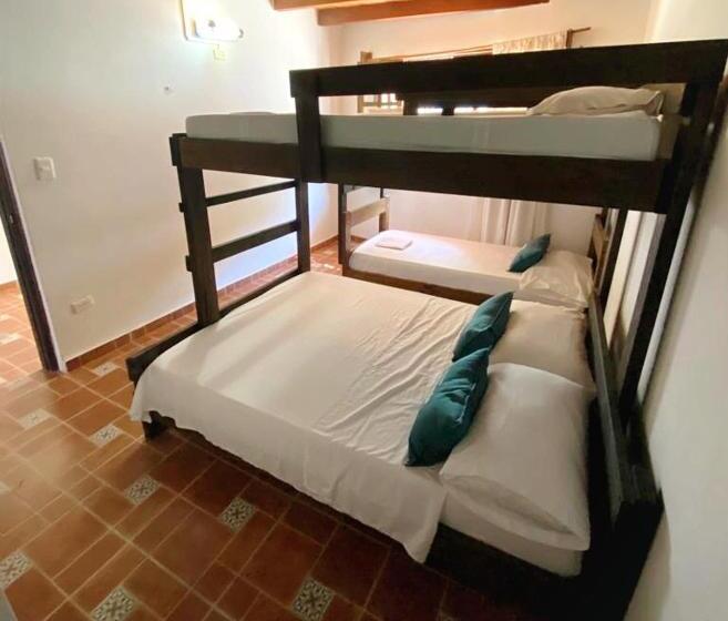 Семейный Номер, Kayena Hostel