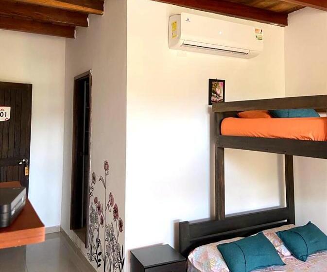 Семейный Номер, Kayena Hostel