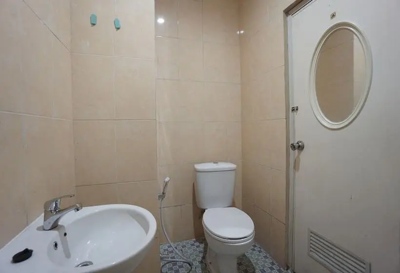 スタンダードルーム, Oyo 2566 Putri Kesia Rooms
