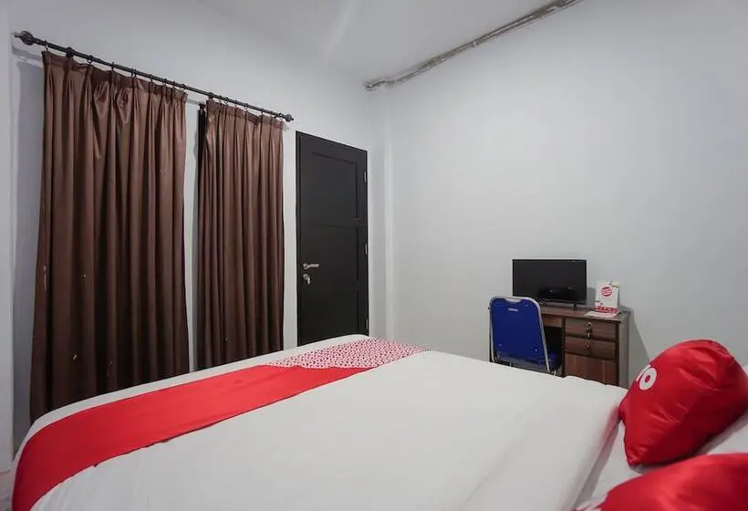 スタンダードルーム, Oyo 2566 Putri Kesia Rooms