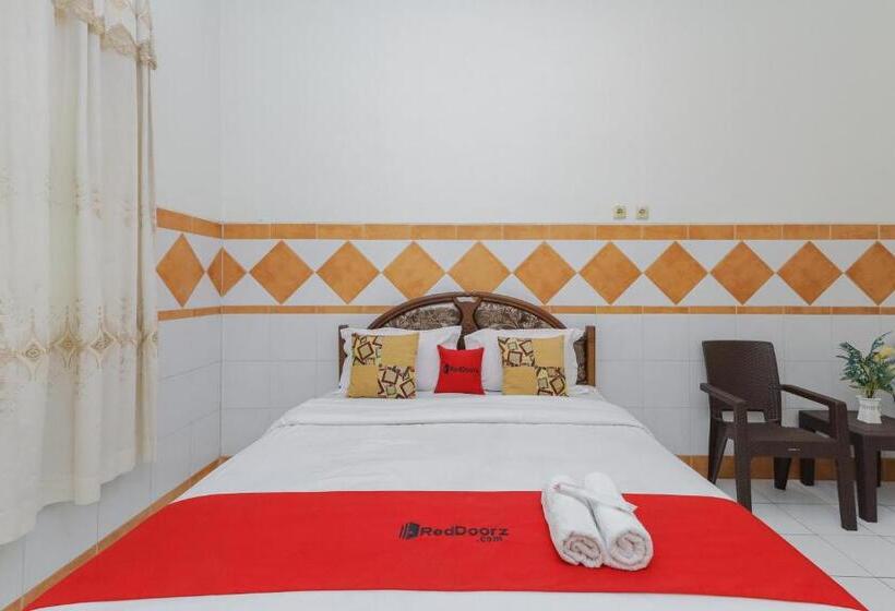 חדר סטנדרט, Reddoorz Syariah At Mojosari