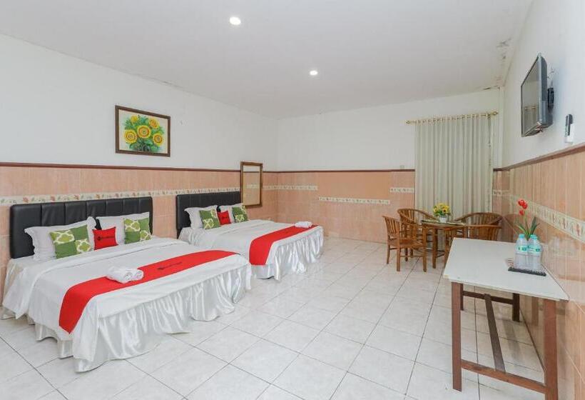 חדר משפחתי, Reddoorz Syariah At Mojosari