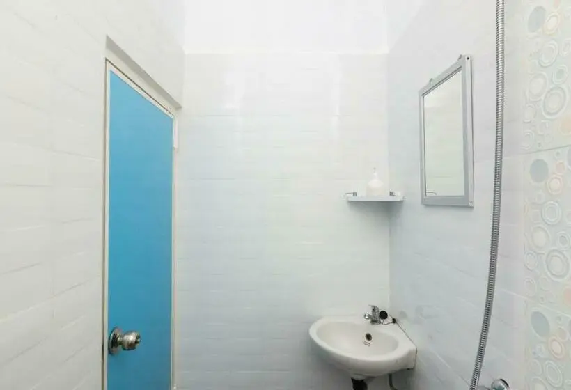 Standard-huone, Reddoorz Syariah Near Tanjung Pinang City Center